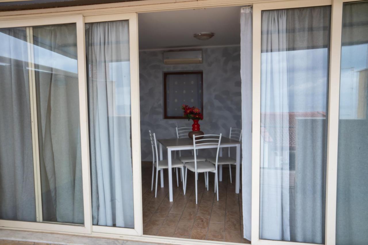 Nick & Santo'S Holiday Homes R Джардини-Наксос Экстерьер фото